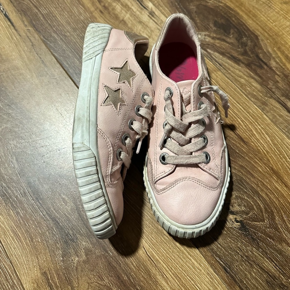 Pink Star Sneakers blowfish size 3